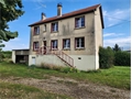 Maison traditionnelle à la vente